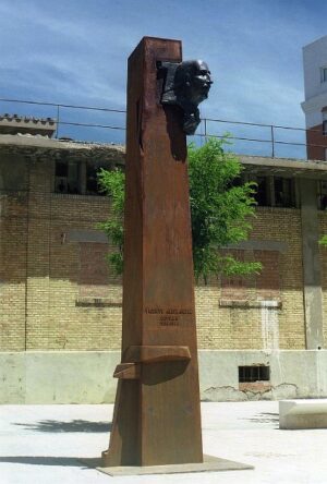 Monumento a Vicente Aleixandre